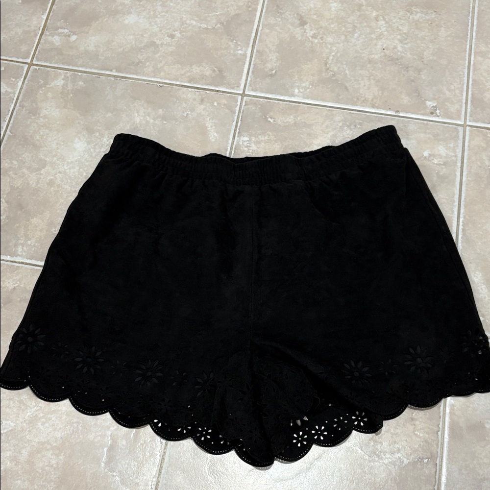 BB Dakota Black High Waist Scalloped Eyelet Shorts NWT